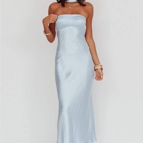 Selfie Leslie Dresses & Skirts - Selfie Leslie- Damsel Reverse Halter Maxi Dress Baby Blue